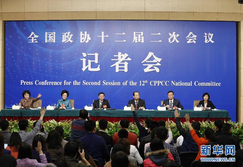 政協(xié)委員談推進人民政協(xié)協(xié)商民主建設(shè)2 - 副本