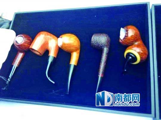 每一把煙斗都有一個(gè)收藏故事。