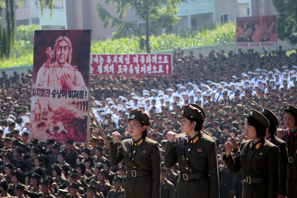 朝鮮近10萬(wàn)民眾集會(huì)紀(jì)念“反美斗爭(zhēng)日”2