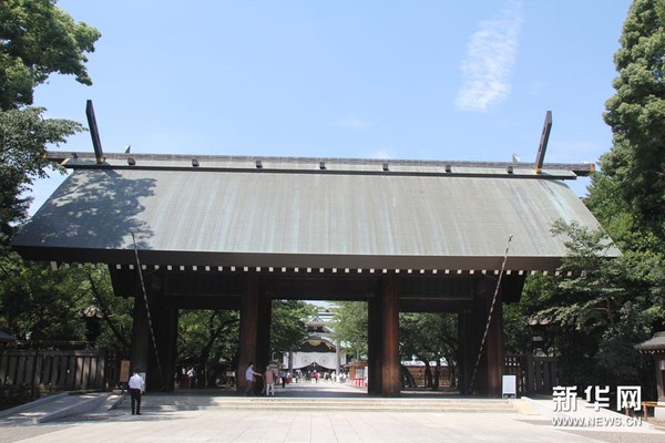 靖國(guó)神社大門(mén)。