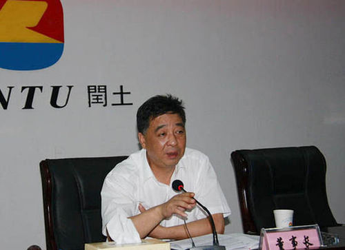 9月28日晚，浙江閏土股份董事長阮加根在公司墜樓身亡。