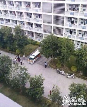 男生墜亡現(xiàn)場