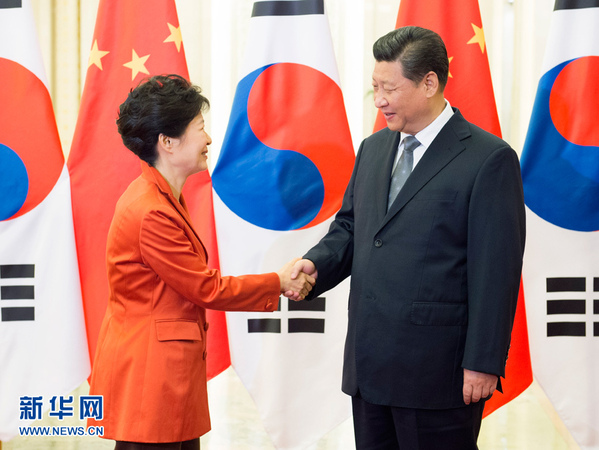 11月10日，中國國家主席習近平在北京人民大會堂會見韓國總統(tǒng)樸槿惠。 新華社記者 謝環(huán)馳 攝