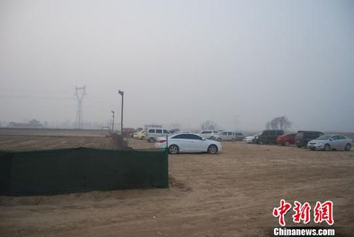 圖為參賭人員車輛?！【焦﹫D