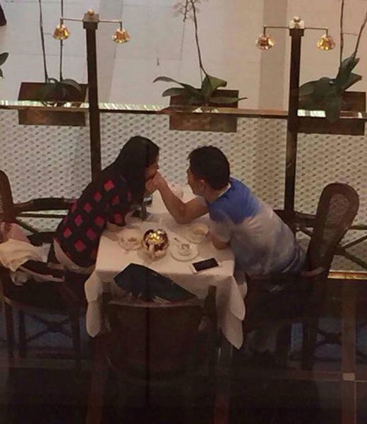 劉強(qiáng)東受訪時稱章澤天奶茶太太 兩人已悄悄完婚？