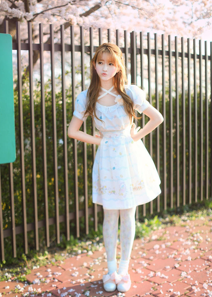 　韓國妹子Yurisa美照。