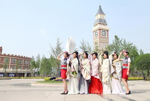 史上最唯美畢業(yè)照走紅-一個宿舍出8位空姐5