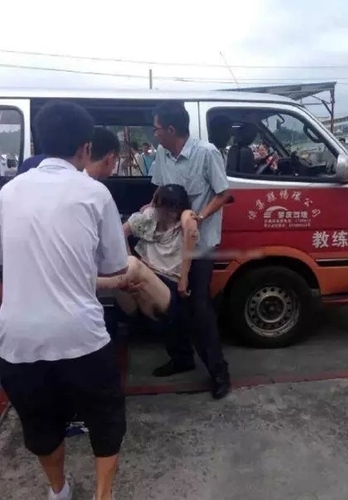 悲??！廣東高考639分一女'狀元'在駕校學(xué)車時(shí)不幸被撞身亡