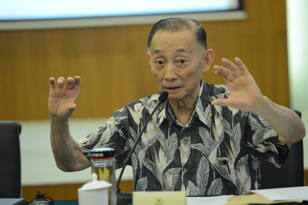 全國政協(xié)委員、京昆室副主任梅葆玖提出讓京劇文化走出去