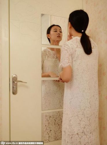 女子當(dāng)程序員鼓勵(lì)師 顏值高會(huì)賣萌月薪可達(dá)8千