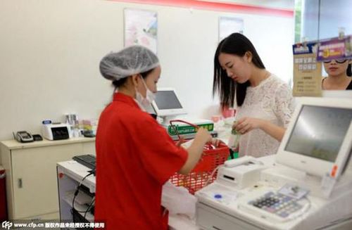 女子當(dāng)程序員鼓勵(lì)師 顏值高會(huì)賣萌月薪可達(dá)8千
