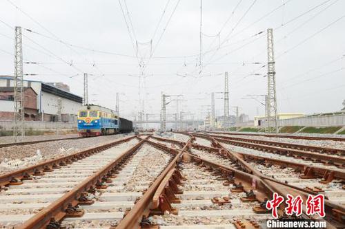 資料圖：圖為新建編組站柳州南編組站出發(fā)場(chǎng)。譚貴中 攝