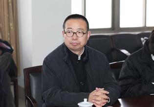 全國(guó)政協(xié)委員潘魯生