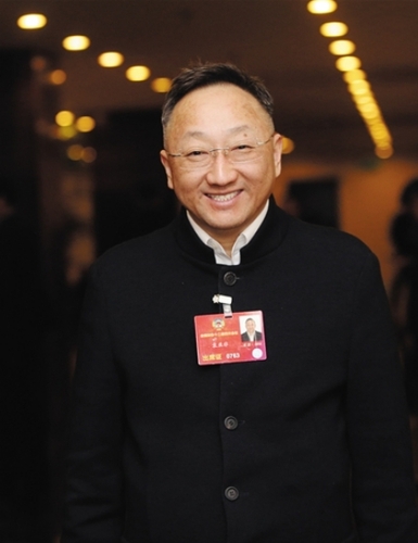 全國(guó)政協(xié)委員、三胞集團(tuán)有限公司創(chuàng)始人袁亞非。新京報(bào)記者 王貴彬 攝