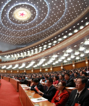 新華社照片，北京，2016年3月16日 
    十二屆全國人大四次會(huì)議在北京閉幕 
    3月16日，第十二屆全國人民代表大會(huì)第四次會(huì)議在北京人民大會(huì)堂舉行閉幕會(huì)。    
    新華社記者 丁海濤 攝
