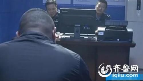 嫌疑人被抓獲后交代，自己是因?yàn)橘Y金鏈斷裂想到了搶劫。