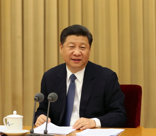 新華社照片，北京，2016年4月23日
    習近平在全國宗教工作會議上發(fā)表重要講話
    4月22日至23日，全國宗教工作會議在北京舉行。中共中央總書記、國家主席、中央軍委主席習近平發(fā)表重要講話。
    新華社記者 馬占成 攝