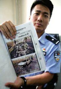 男子先購買一輛陜A牌照轎車，又在濟(jì)南購買同款二手車，將第一輛車的車架號(hào)切割后裝到二手車上，然后以車牌損壞為由重新申領(lǐng)牌照，“克隆”出一模一樣的轎車