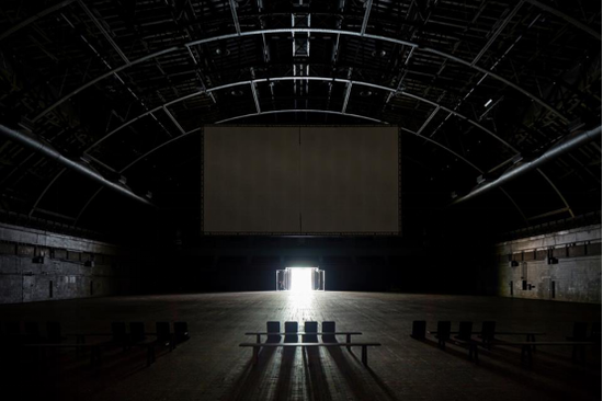 Martin Creed‘s summer installation THE BACK DOOR at Park Avenue Armory， June 9 - August 7， 2016。 （Photo： James Ewing）