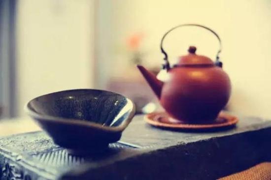 瓷器，會(huì)是讓你愛(ài)上美學(xué)的“磁”器