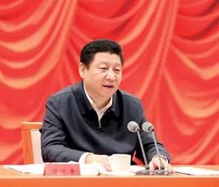 圖為：2015年2月2日,省部級主要領(lǐng)導(dǎo)干部學(xué)習(xí)貫徹十八屆四中全會精神全面推進依法治國專題研討班在中央黨校開班。中共中央總書記、國家主席、中央軍委主席習(xí)近平在開班式上發(fā)表重要講話。