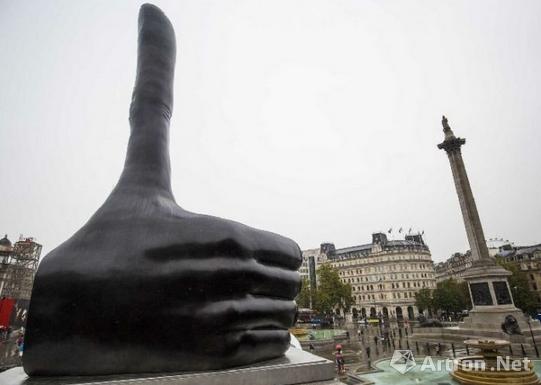 大衛(wèi)·史瑞格（David Shrigley）銅雕《非常好》（Really Good）?！　? longdesc=