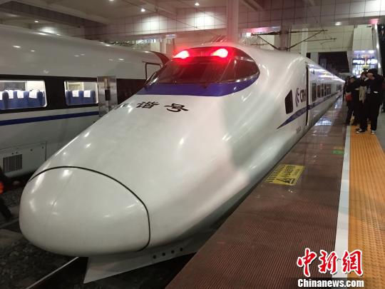 渝萬高鐵正式開通三峽庫區(qū)進(jìn)入“高鐵時代”（圖）