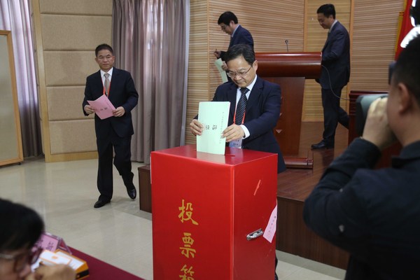 當天下午的選舉會議上，選舉產生了九三學社廈門市第八屆委員會委員35人和出席九三學社福建省第八次代表大會代表42人。5