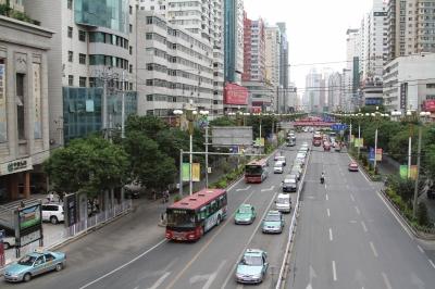 政協(xié)委員熱議蘭州建設管理 城市道路建設亟需合理布局