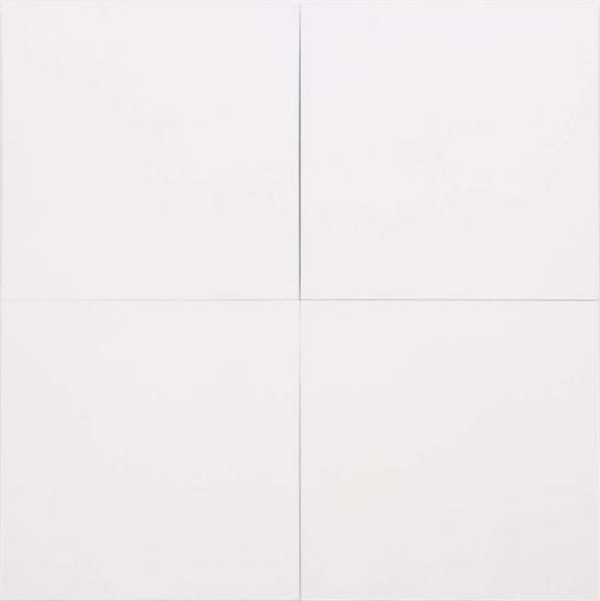《白色油畫(huà)[四屏]（White Painting [Four Panel]）》，布面油畫(huà)，1951年。圖片來(lái)源：羅伯特·勞森伯格基金會(huì)