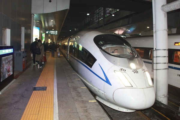 即將首發(fā)的中國(guó)最長(zhǎng)高鐵列車，北京西--昆明南G403次列車。攝影：李溢春 (3)