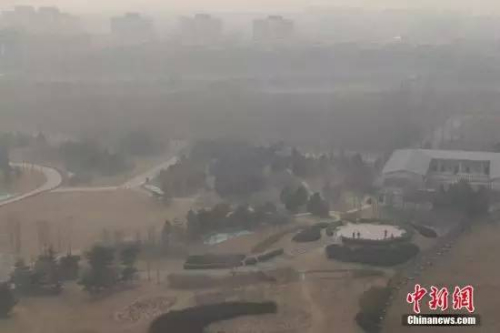 北京的霧霾天氣(資料圖)。 <a target='_blank' href='http://www.chinanews.com/'>中新社</a>記者 崔楠 攝