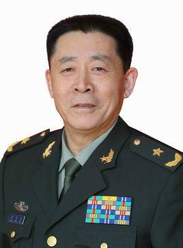 最年輕戰(zhàn)區(qū)將軍亮相：唯一的＂60＂后正戰(zhàn)區(qū)級(jí)將領(lǐng)