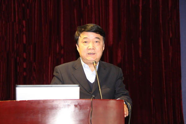 ９、蘇州大學(xué)黨委書記王卓君做主題發(fā)言。吳琛 攝影