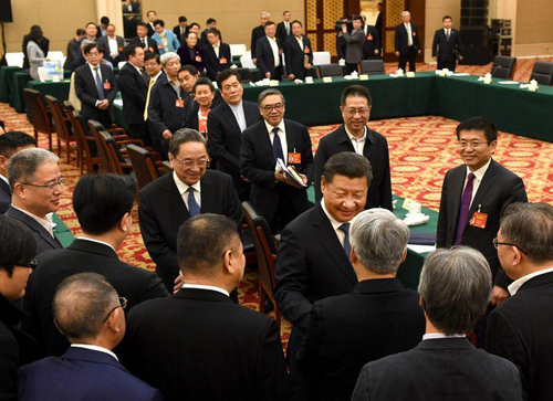 3月4日下午，習(xí)近平總書記看望出席全國政協(xié)十二屆五次會議民進(jìn)、農(nóng)工黨、九三學(xué)社政協(xié)委員并參加聯(lián)組會。2