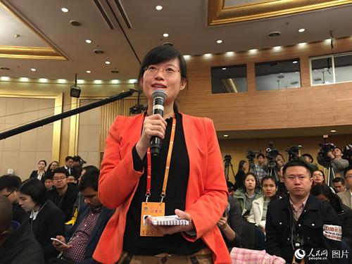 人民日報(bào)社記者提問