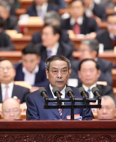 陳錫文委員作《深入推進農(nóng)業(yè)供給側(cè)結(jié)構(gòu)性改革 著力提升農(nóng)業(yè)綜合效益和農(nóng)產(chǎn)品競爭力》的發(fā)言