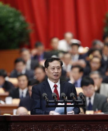 3月10日，全國政協(xié)十二屆五次會議在北京人民大會堂舉行第三次全體會議。這是趙曉勇委員作《以安居就業(yè)導向人口城鎮(zhèn)化》的發(fā)言。