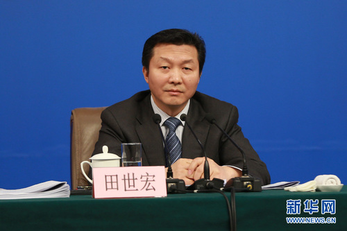 圖為國家標(biāo)準(zhǔn)化管理委員會(huì)主任田世宏。
