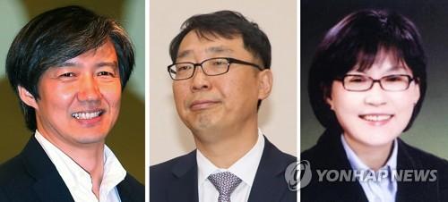 從左依次為新任民政首秘曹國(guó)、宣傳首秘尹永燦、人事首秘趙顯玉。（圖片來源：韓聯(lián)社）