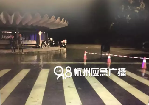 錢(qián)塘江流域暴發(fā)建國(guó)后第二大洪水 百年古橋被沖毀