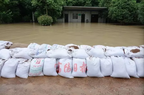 錢(qián)塘江流域暴發(fā)建國(guó)后第二大洪水 百年古橋被沖毀