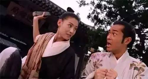 老婆一言不合就動手，重慶小伙被家暴兩年，連兄弟伙都看不下去了