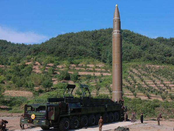唱雙簧？美國(guó)務(wù)卿說(shuō)愿與朝鮮對(duì)話 不為半島局勢(shì)指責(zé)中國(guó)