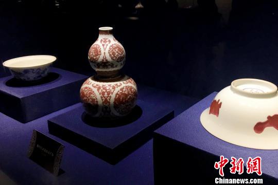 “明韻清風——景德鎮(zhèn)窯皇家瓷器藝術展”10日在安徽合肥開展。此次展覽共展出130余件(套)明清時期景德鎮(zhèn)窯瓷器?！垙?攝
