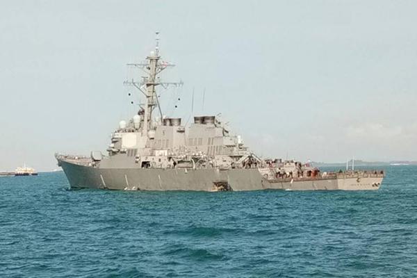 新加坡:與美艦相撞商船無(wú)人受傷 懸掛利比里亞旗幟