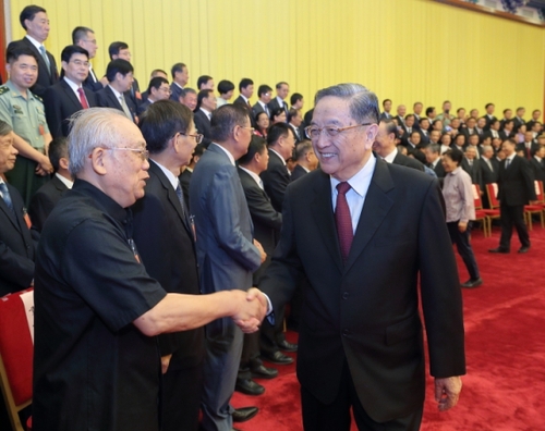 9月6日，全國政協(xié)主席俞正聲在北京會見政協(xié)第十二屆全國委員會優(yōu)秀提案和先進(jìn)承辦單位獲獎代表并講話。