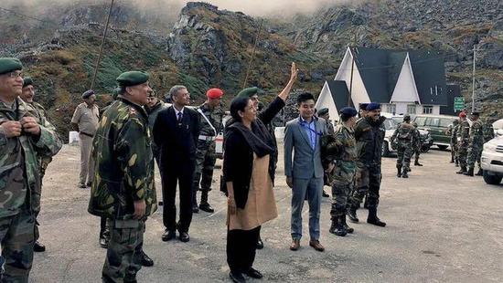 因“天氣原因”，印女防長取消考察洞朗行程