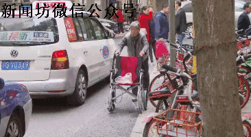 記者調(diào)查共享單車亂停放:員工接受采訪被當(dāng)場開除