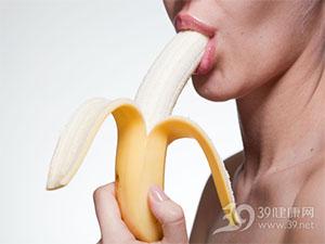 注意！4種食物不能跟香蕉一起吃